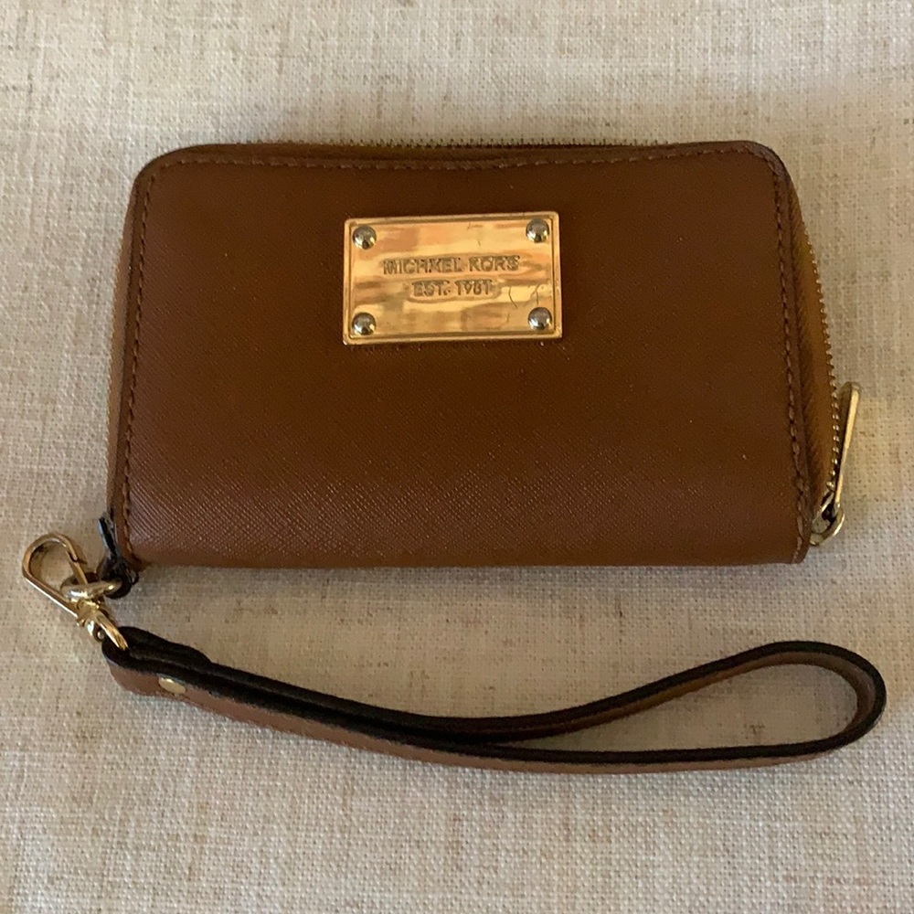 Michael Kors wristlet